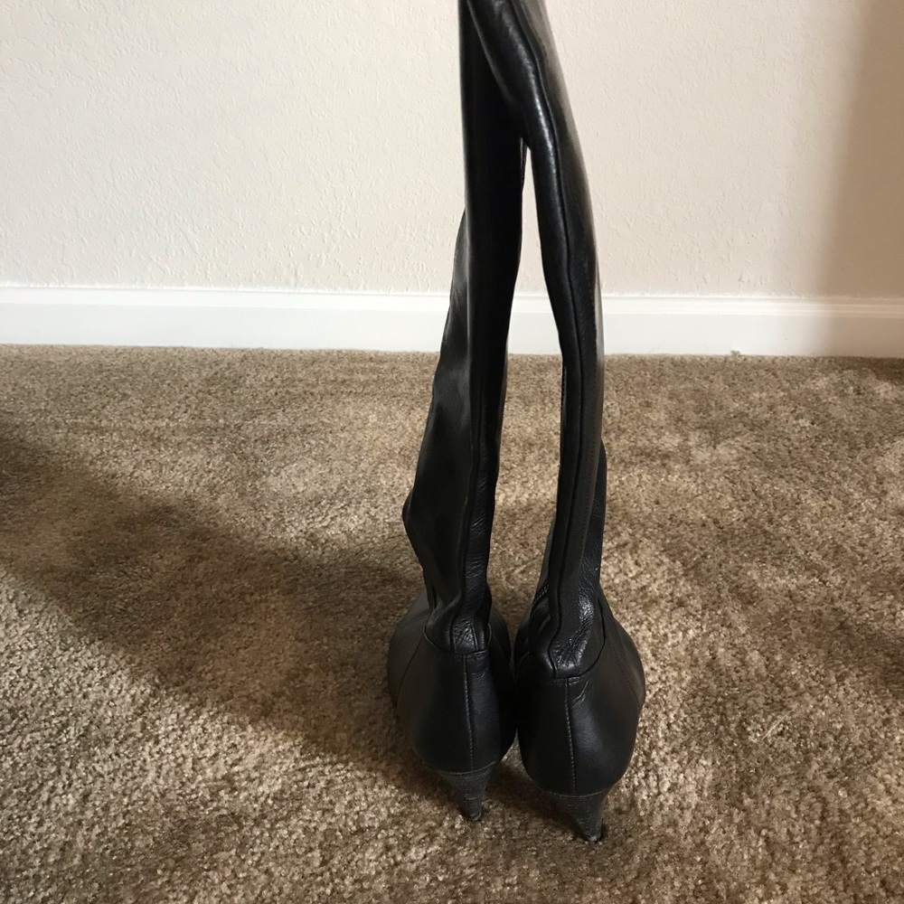 Michael Kors Heeled Boots - Picture 4 of 5